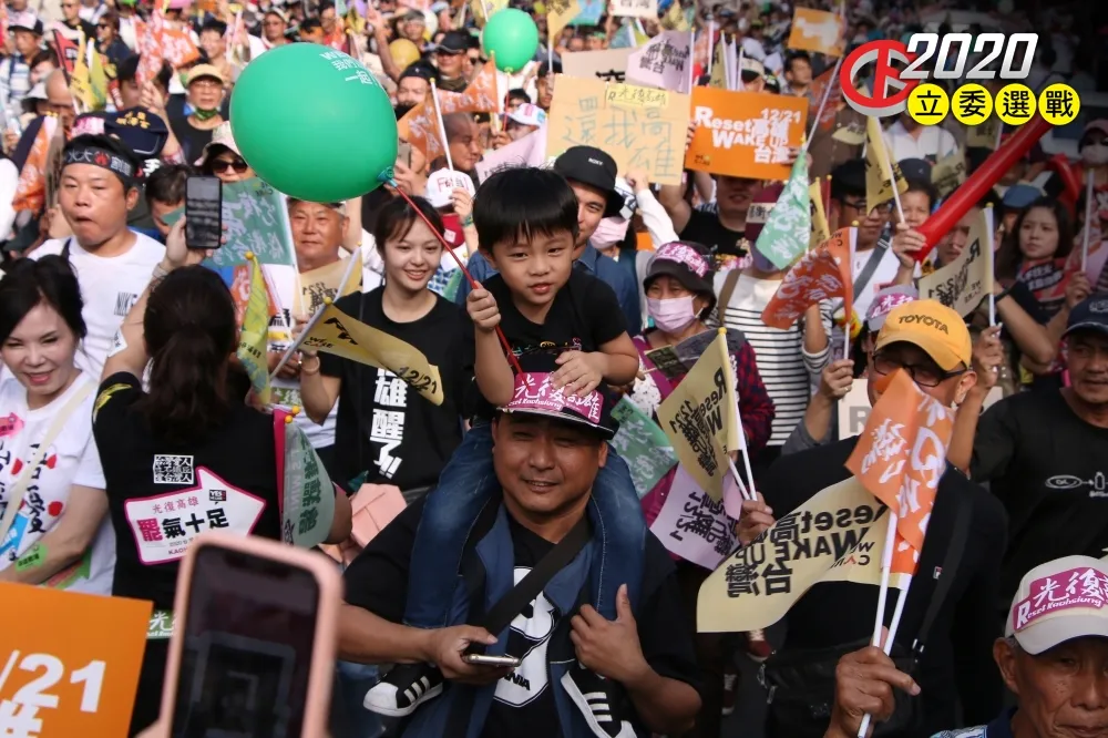 【選戰觀察】高雄綠8區立委趨穩　罷韓遊行再催反韓投票動能　