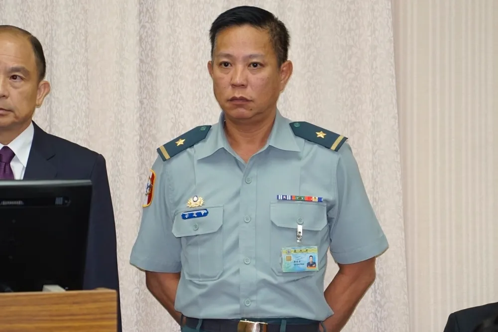 選前20將官晉升　陸軍政戰主任楊安、參謀本部人事次長李定中升中將