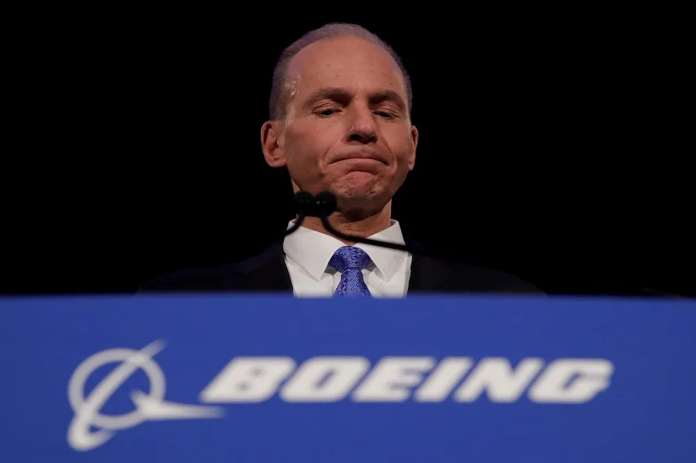 737 MAX 奪命空難壓垮百年商譽　波音開除CEO止血求生