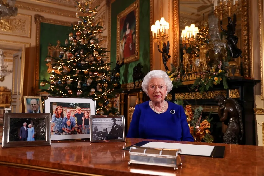 【耶誕文告】英女王稱「顛簸」的2019年　教宗：神連世人最糟一面都愛