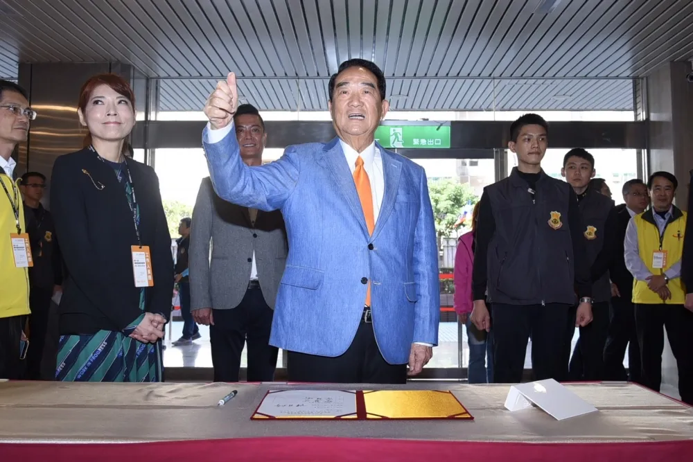 【政見交鋒1】宋楚瑜批蔡強推《反滲透法》：超級政治魔獸外掛該存在嗎？