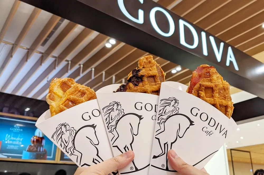 【遠百信義A13】全台首家 GODIVA Café 就在這！獨家新品「可芙」驚喜上市　有鹹有甜酥脆必嚐