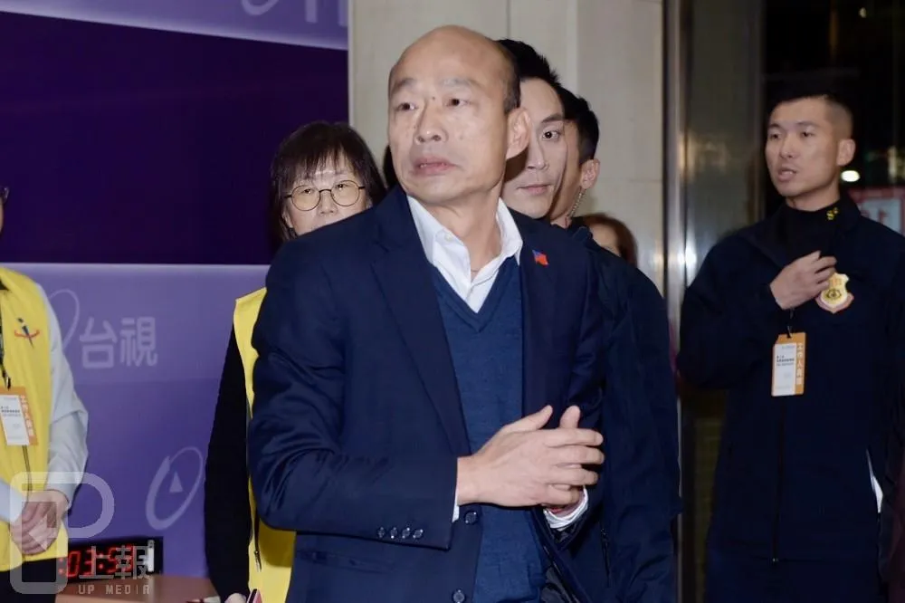 【政見交鋒1】韓國瑜轟蔡被新系架空　提扁「兩顆子彈」劍指邱義仁