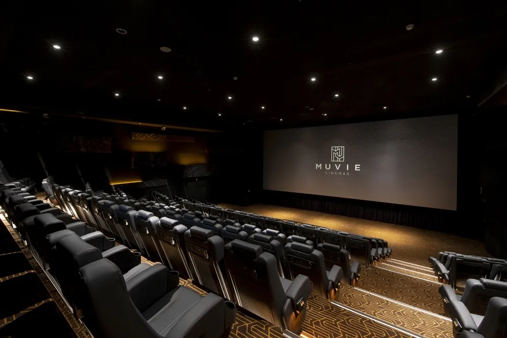 【遠百信義A13】看電影就像搭頭等艙！威秀全新品牌「MUVIE CINEMAS」12/31試營運