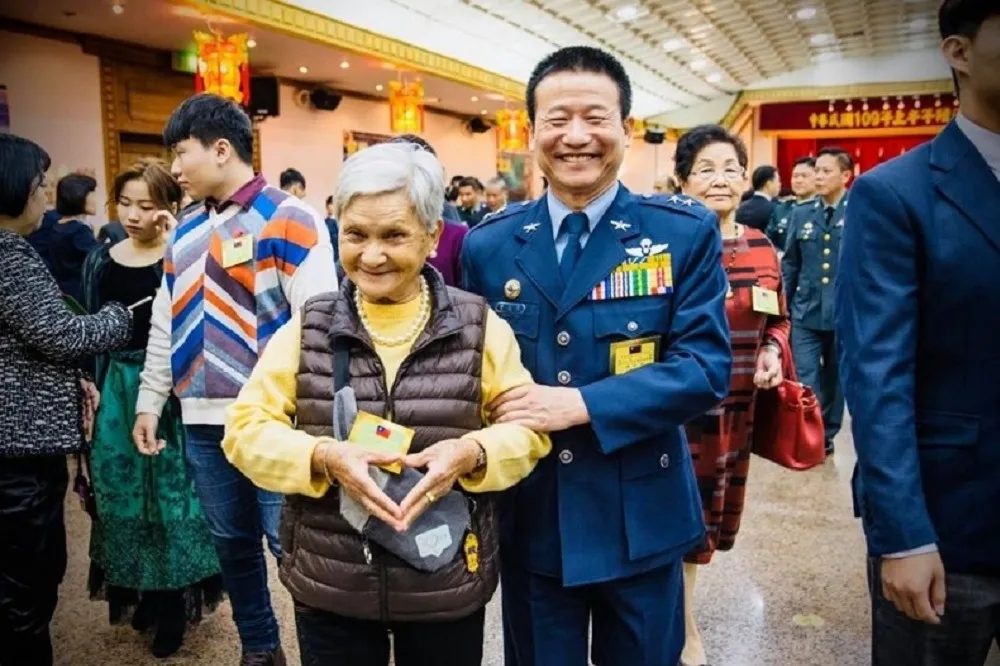 生還者曹進平報平安　85歲母揪歡喜：感恩喔，天公伯啊！