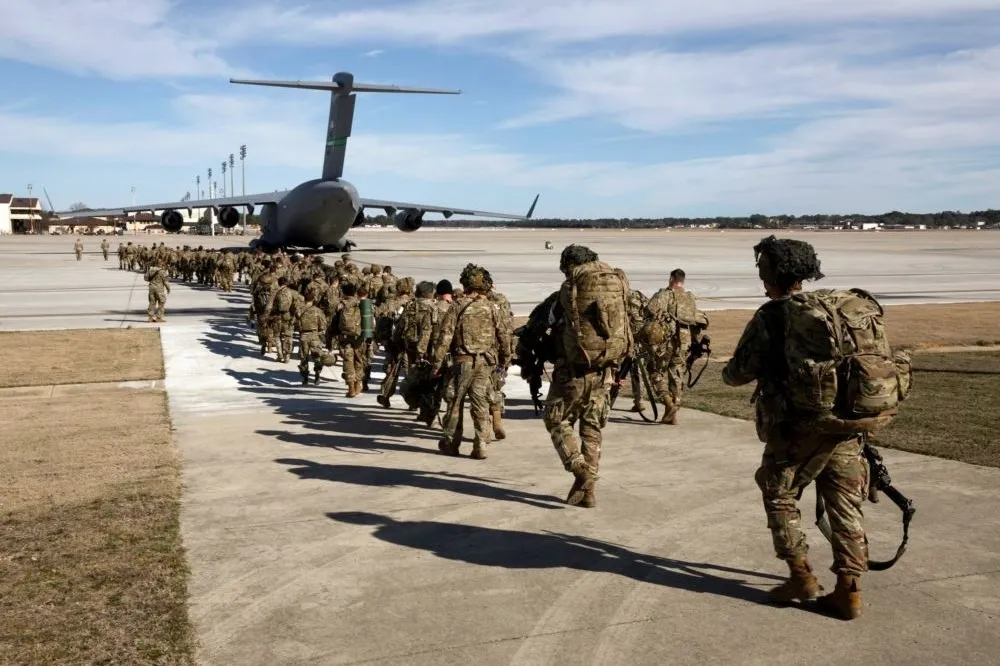 【斬首伊朗司令】美軍2空降師增兵4000部署科威特、伊拉克　國務院緊急撤僑