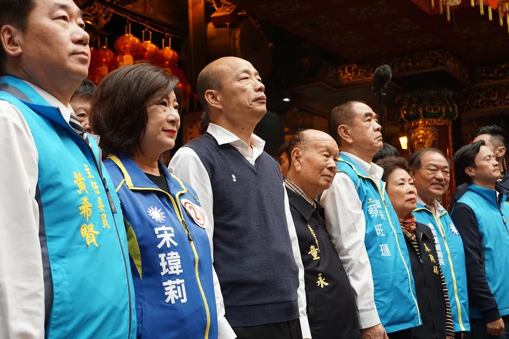 韓國瑜參拜基隆慶安宮　賴清德表舅接待：歡迎任何人來參拜