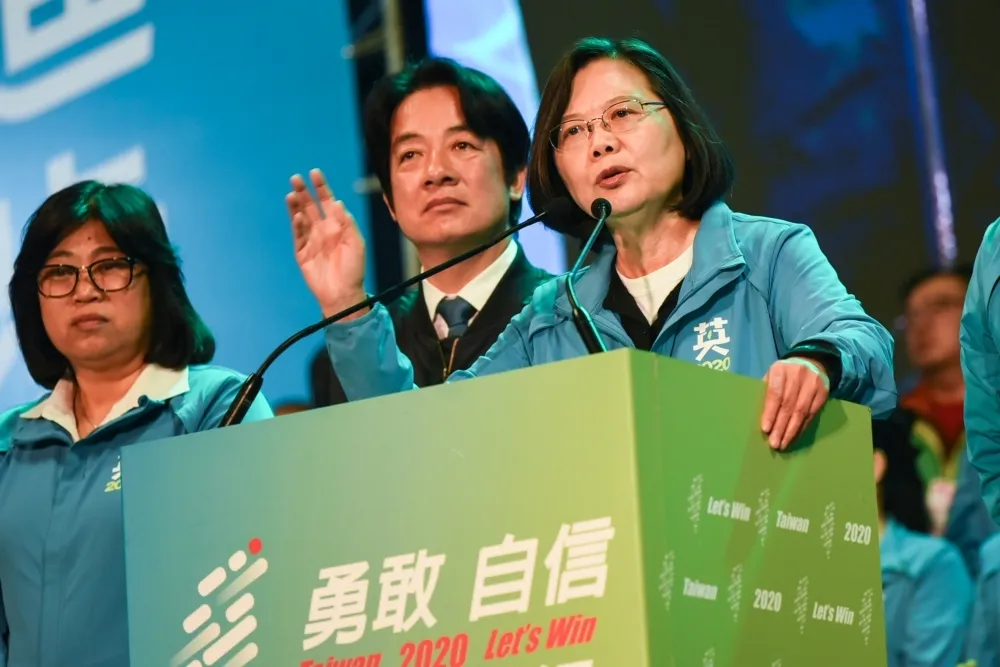 成人網站表態力挺民進黨　AV01：我們支持蔡賴配！