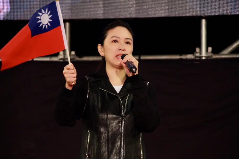 國民黨新北選前之夜　蔡依珊到場力挺：中華民國需要韓國瑜