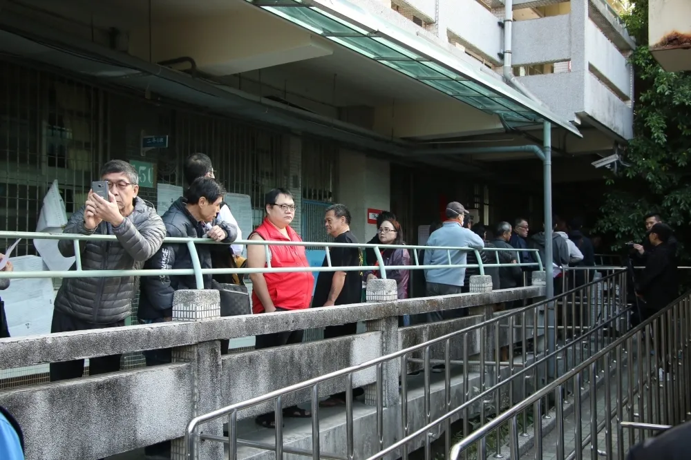 印泥水分太多「換選票成功」創首例　全國投票49件違法違規