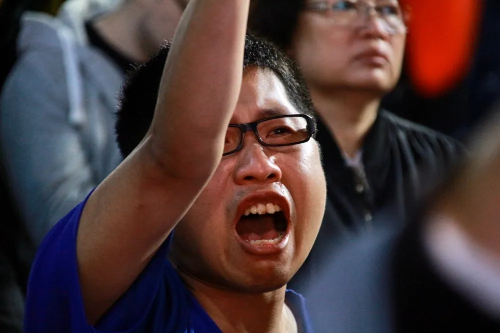 【國民黨大敗】近百人失落怒吼「吳敦義下台」　要韓國瑜接黨魁