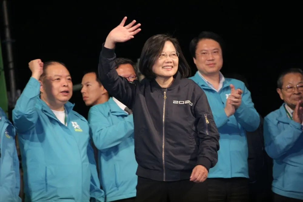 蔡英文大勝是靠年輕人的怒吼
