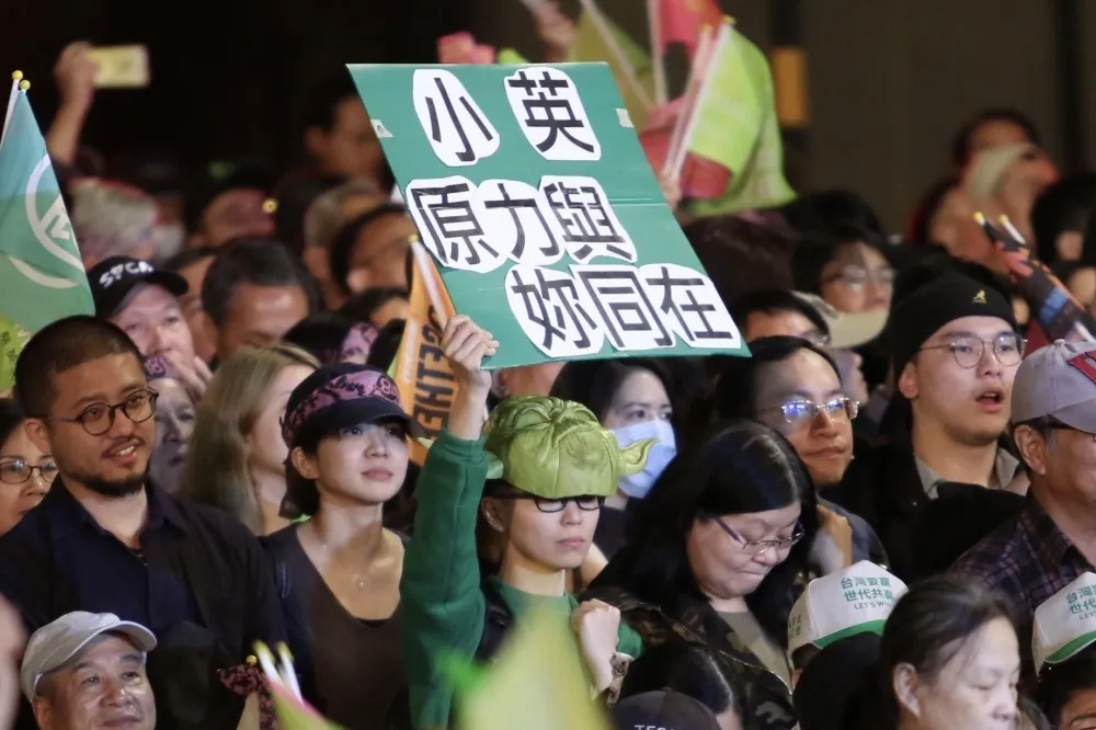 【世代戰爭】反中情緒釀集體焦慮　「青年護體」成民進黨大勝關鍵