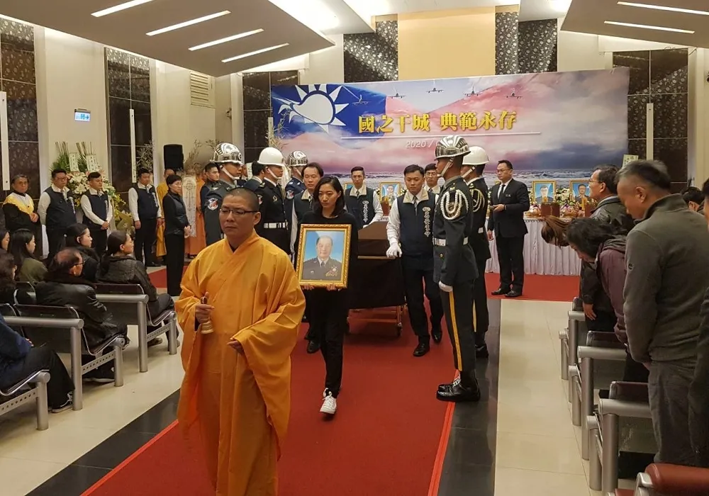 哀悼參謀總長沈一鳴等8將士　政院14日宣布全國降半旗