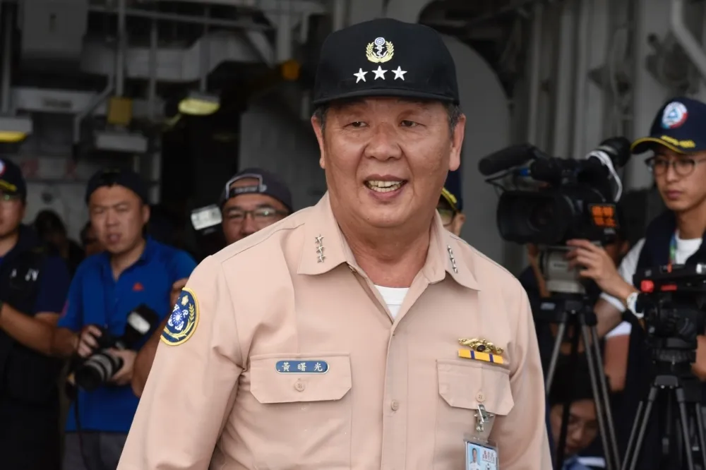 【黑鷹案】蔡英文核定黃曙光接參謀總長　劉志斌任海軍司令