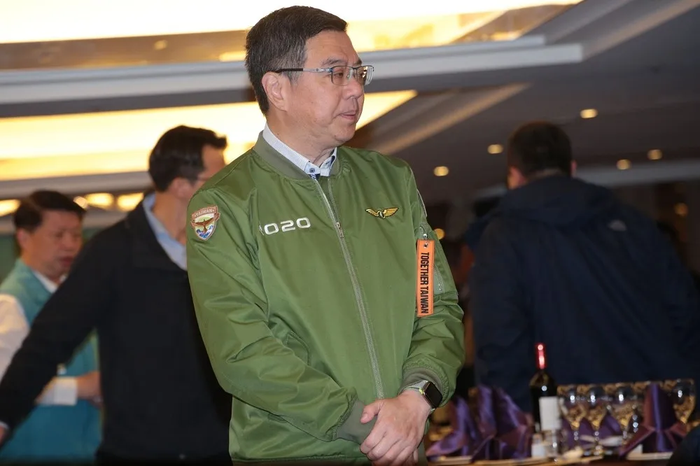 【民進黨感恩餐會】蔡英文感謝卓榮泰　讚他「穿夾克滿帥的，比穿西裝好看」