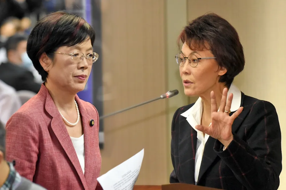 【國會畢業典禮】黃昭順27年立委生涯告終　尤美女開心交棒年輕人
