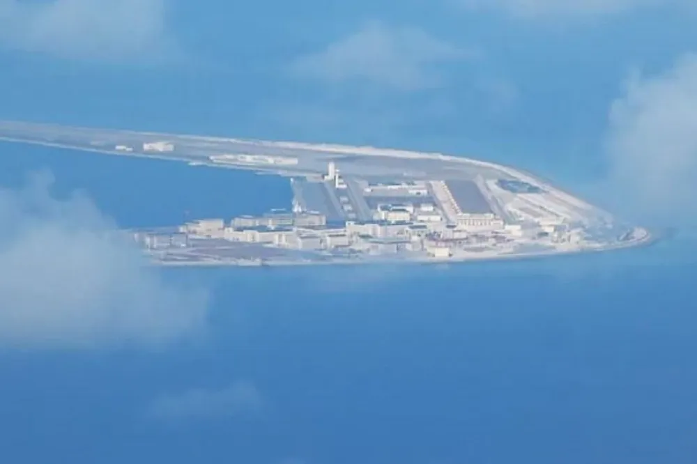 中共將南中國海人工島軍事化是把「雙刃劍」