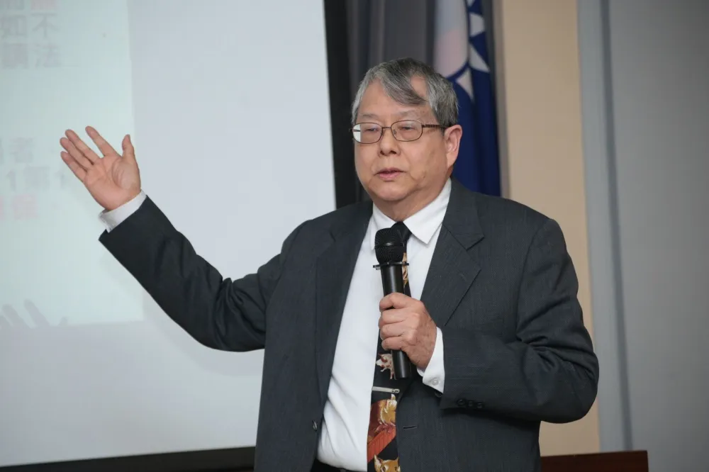請辭後首度露面吐心聲　陳師孟：對想改變的事無能為力