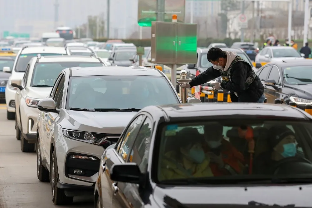 【武漢肺炎】出租車發國難財　載人離境要價日常車資10倍
