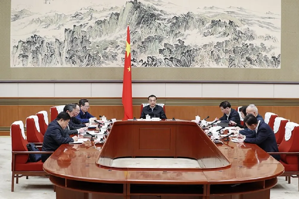 防控武漢疫情升溫　李克強召開防疫會議：陸春節假期延到2/2、調整開學時間