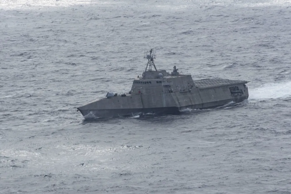 美軍濱海戰鬥艦駛經南沙海域　解放軍抨擊：這是新年蓄意挑釁！