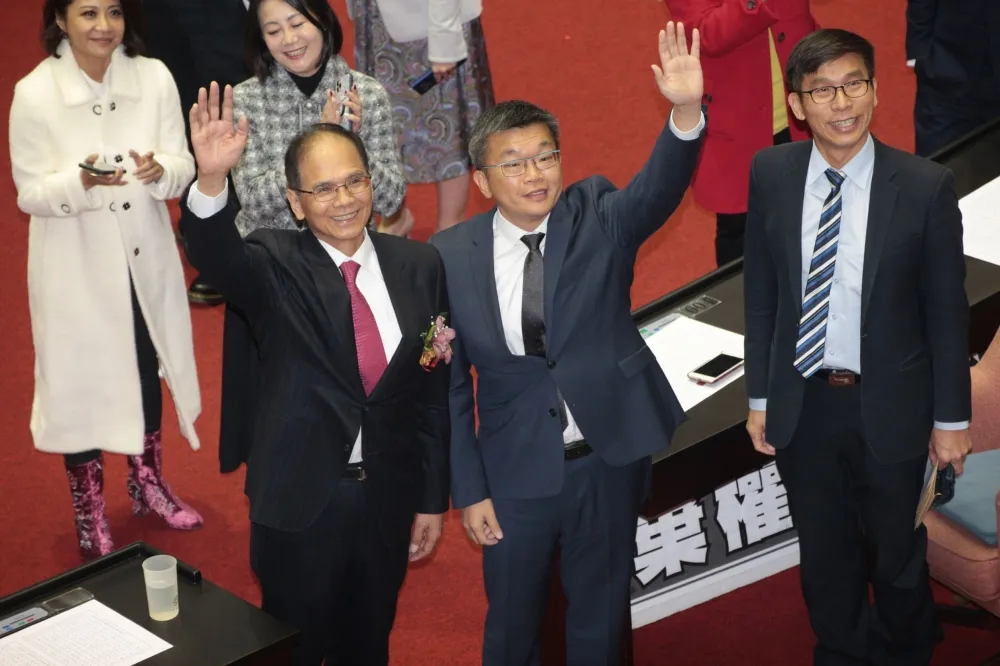 蔡其昌65票續任立院副院長　「堃昌配」主導新國會