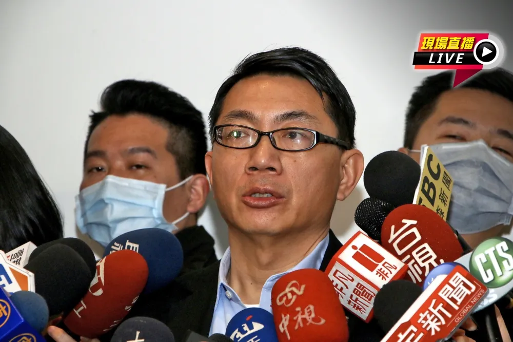【直播】首批247人返國名單惹議　徐正文：8～9成拿台灣護照