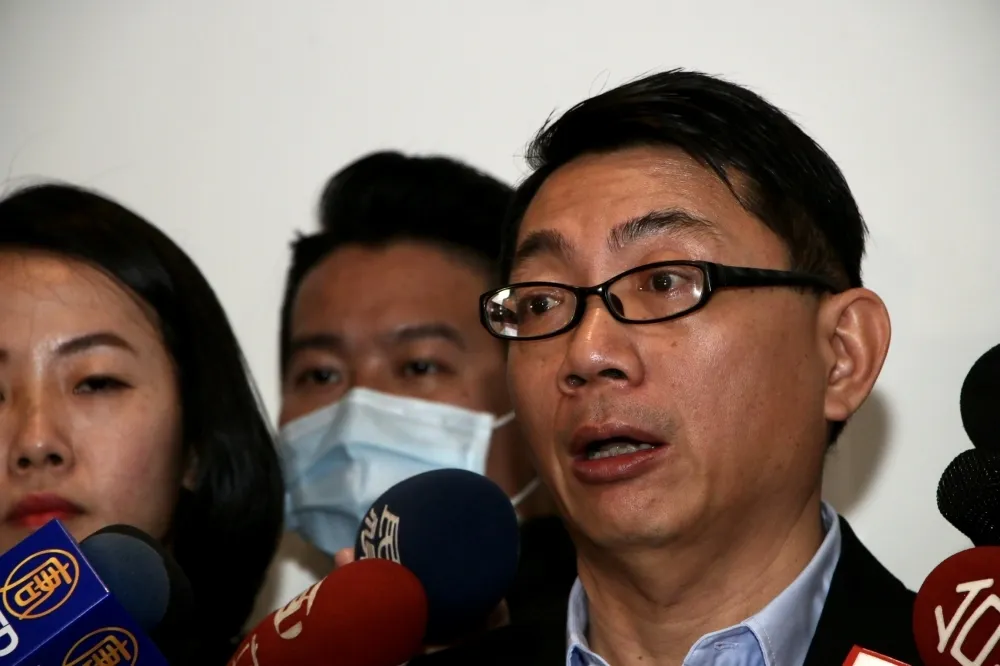 【范范2.0】徐正文包機爭議再PO文　「人心比病毒可怕」被噓爆