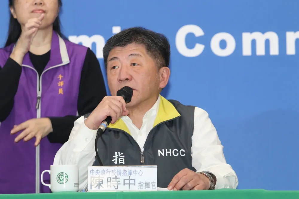 【台第18例】旅歐夫婦小兒子也確診　一家4口返台全中鏢