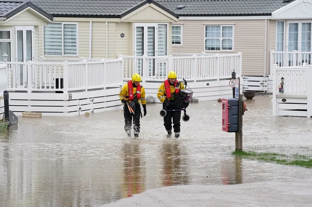 7年來最大風暴襲擊英國　「席亞拉」狂風豪雨吹亂西北歐交通