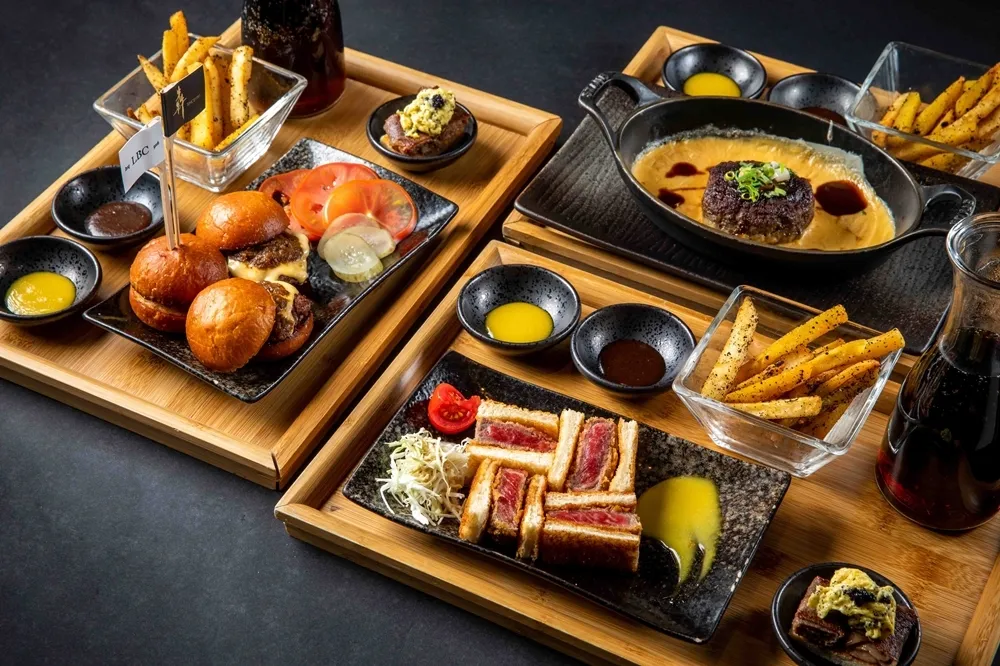 【有片】日本和牛套餐千元有找！「犇 牛肉食堂」推和牛洋食、燒肉御飯捲、極上牛肉麵
