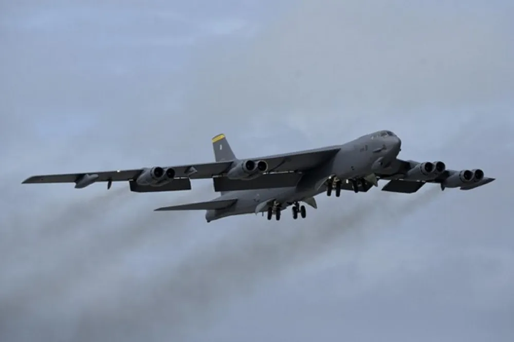 美B-52轟炸機、MC-130J現蹤！　兵分東西2路航經台灣空域