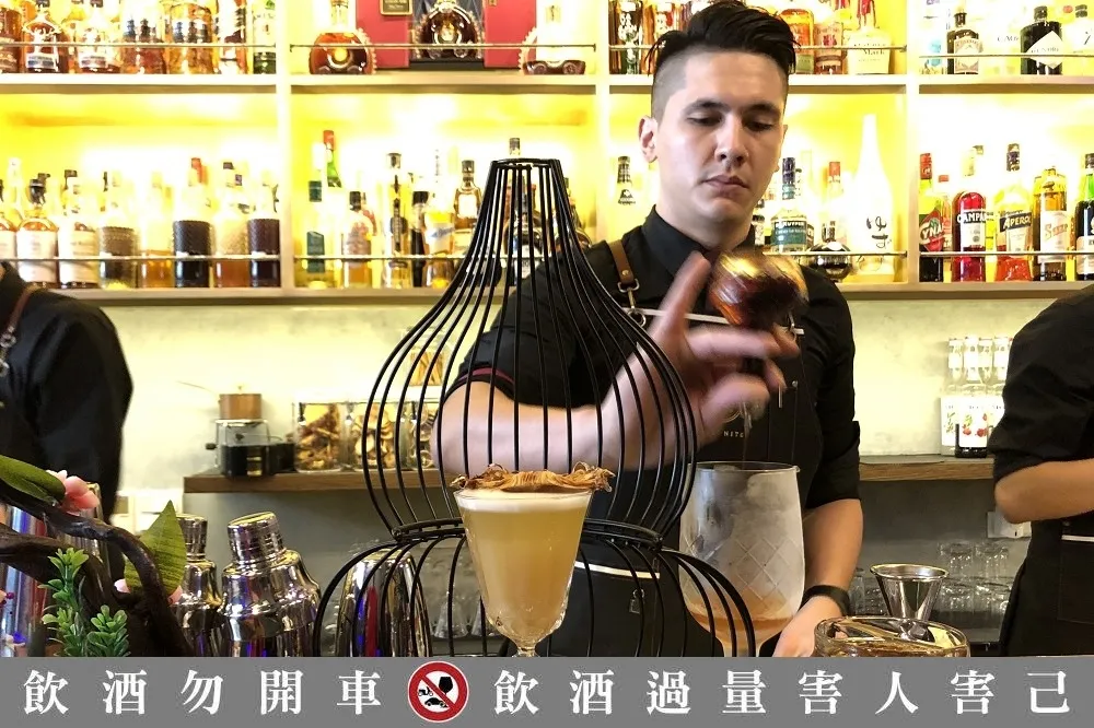 調酒也要低溫烹調！ 台北新開幕「酒鈅酒」餐酒館獻上 8 款舒肥調酒