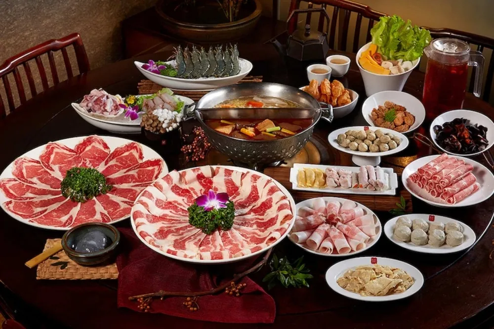 台北火鍋推薦！紅九九麻辣鍋、小膳香成都麻辣火鍋、鼎王麻辣鍋、小鮮肉涮涮屋