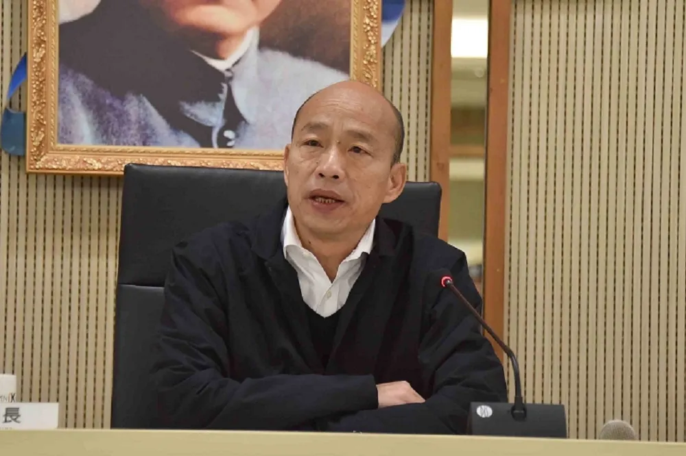 【武漢肺炎】韓國瑜睽違8個月出席行政院　疫情衝擊高雄觀光盼中央紓困