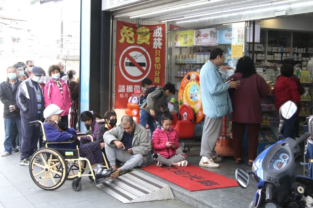 80家口罩廠僅29家獲政府青睞　經濟部13日晚公告：全面發出徵用書了