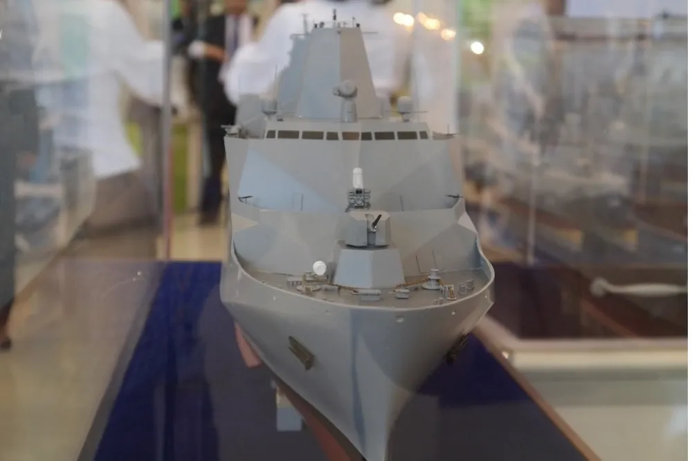 華人國家海軍的航空母艦夢