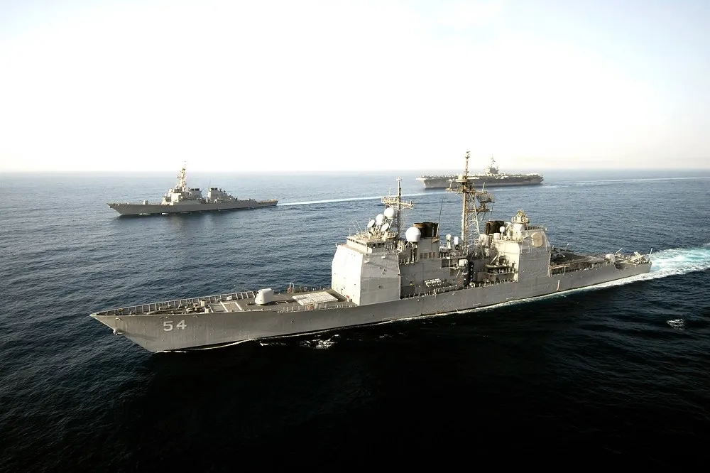 中國軍機頻擾台　美軍作戰艦航經台灣海峽