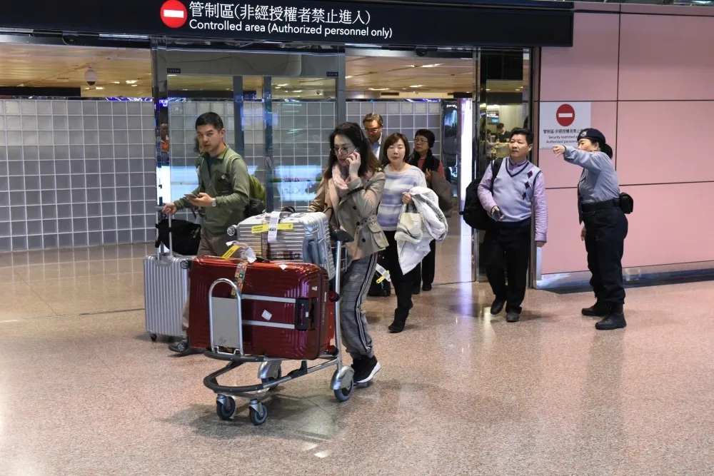 新加坡、泰國疫情升溫　返台篩檢結果呈陰性須自主管理14天