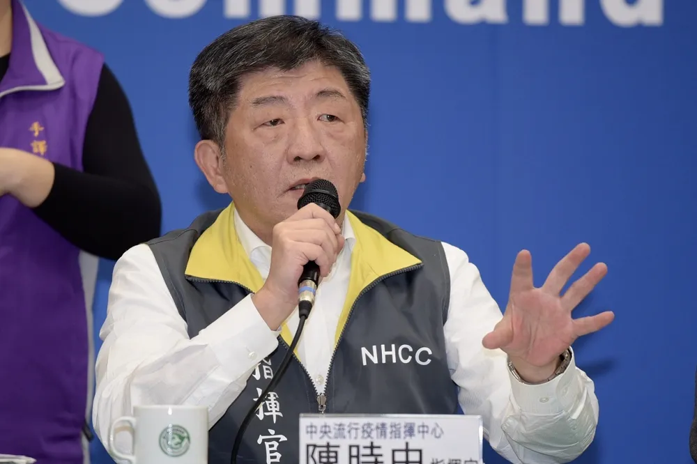 【日增兩人確診達20例】首例死亡確診疑社區感染　61歲慢性病司機無旅遊史