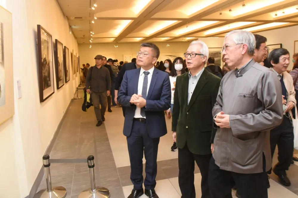 「潛龍勿用- 林章湖書畫展」書畫印詩 四絕 展多元美學境界