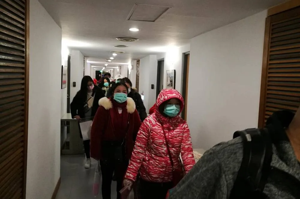 【首批武漢包機】246人解除隔離　清晨6點回家