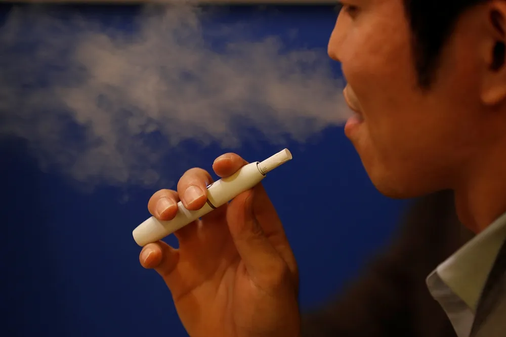【獨家】電子煙「綁」加熱菸　衛福部擬以「類菸品」修法禁止