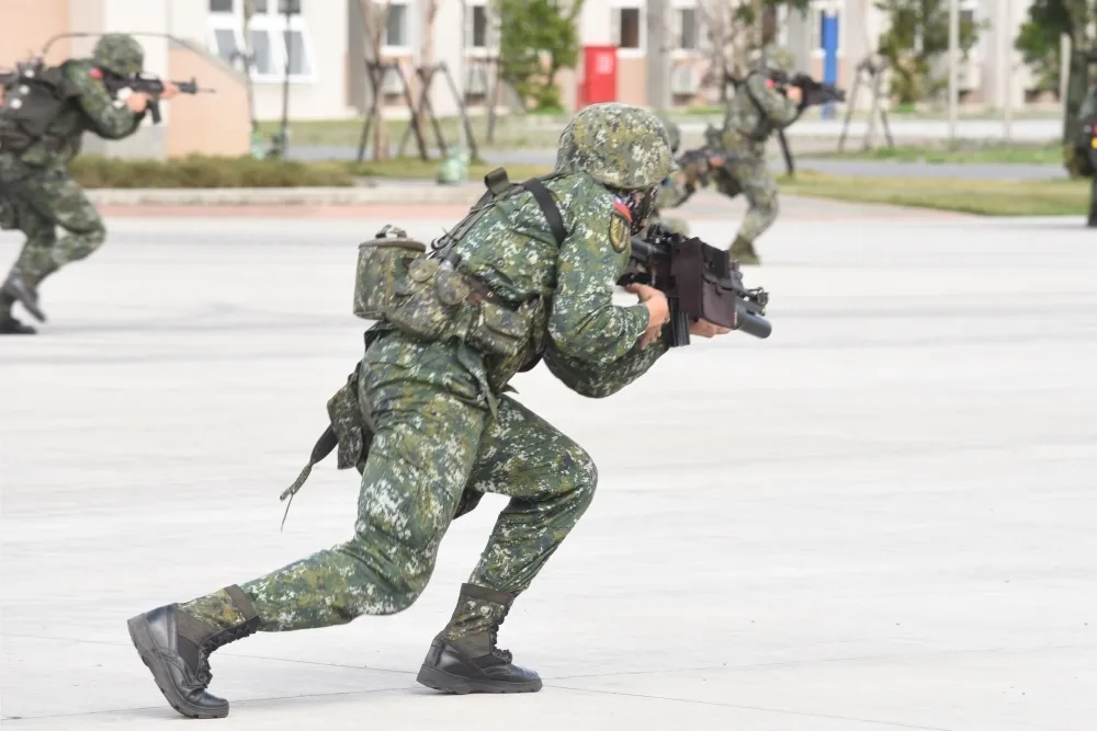 列出29疫情高風險國家　國防部下令：各級官兵禁出國旅遊