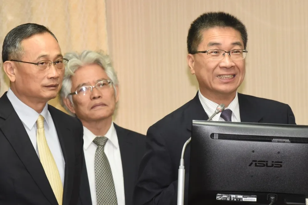 【內幕】找徐國勇溝通碰壁　陳家欽陷人事弊案已「留校察看」
