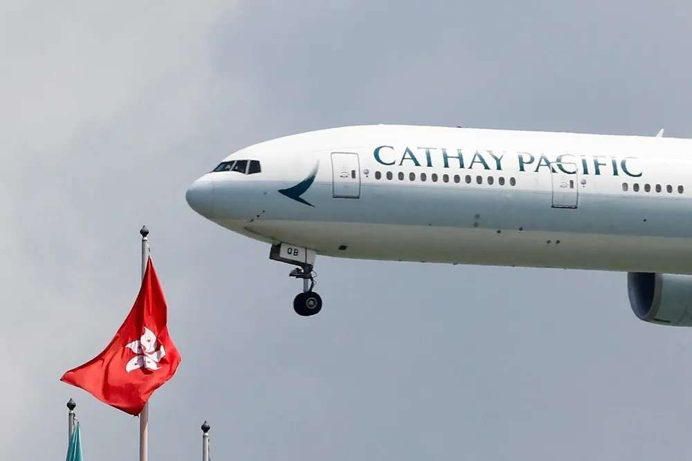 【武漢肺炎】國泰航空2.5萬員工放無薪假　每周航班數減少逾6成