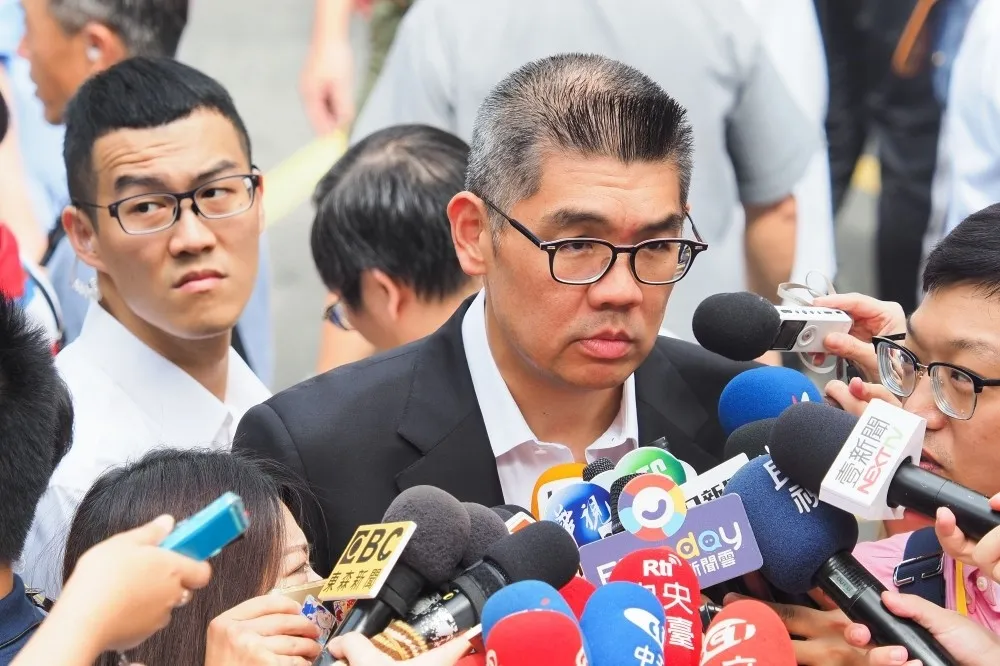 【助江啟臣選黨魁】連勝文否認送「紅酒禮盒」　要求考紀會介入調查