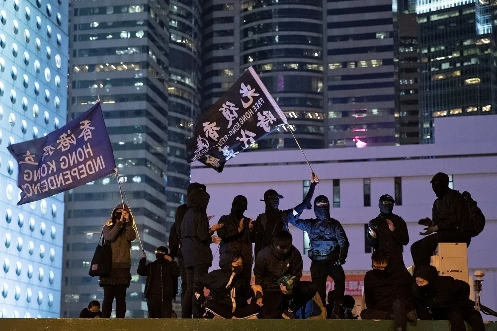 《獨裁者的進化》：民主與獨裁正在進行一番拚搏