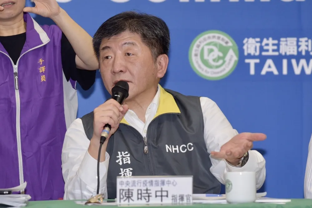 【防疫升級】解除隔離改三採陰性　防非法移工進醫院「陪病者登記姓名」